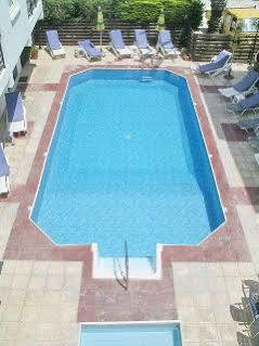 Renos Hotel Apts Polis Exterior foto
