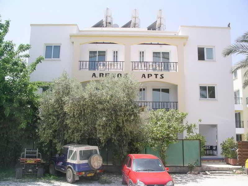 Renos Hotel Apts Polis Exterior foto